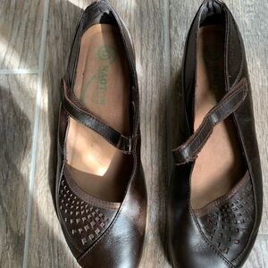 Naot  leather shoes for women
